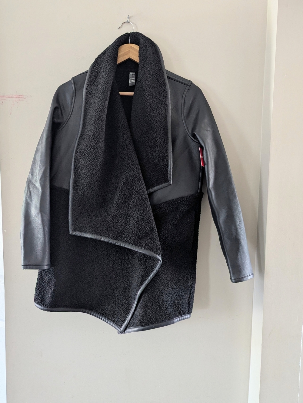 Spanx NWT Fleece and Leather Long Wrap Very Black Size XS - Picture 2 of 9